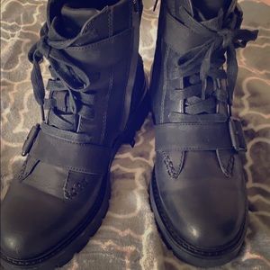 Women's UGG boots sz 7